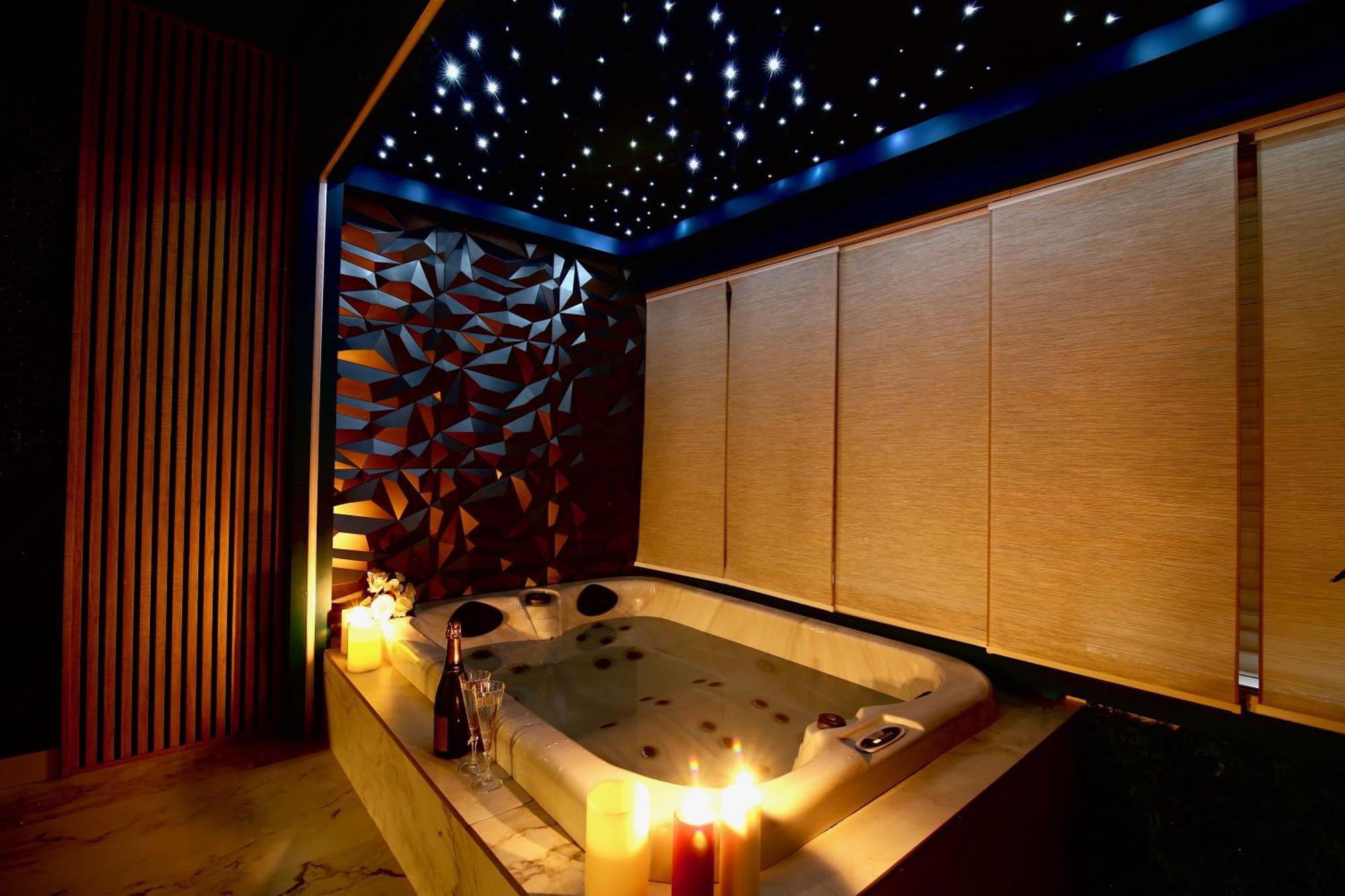 Flower Suite And Spa لا سين سور مير المظهر الخارجي الصورة