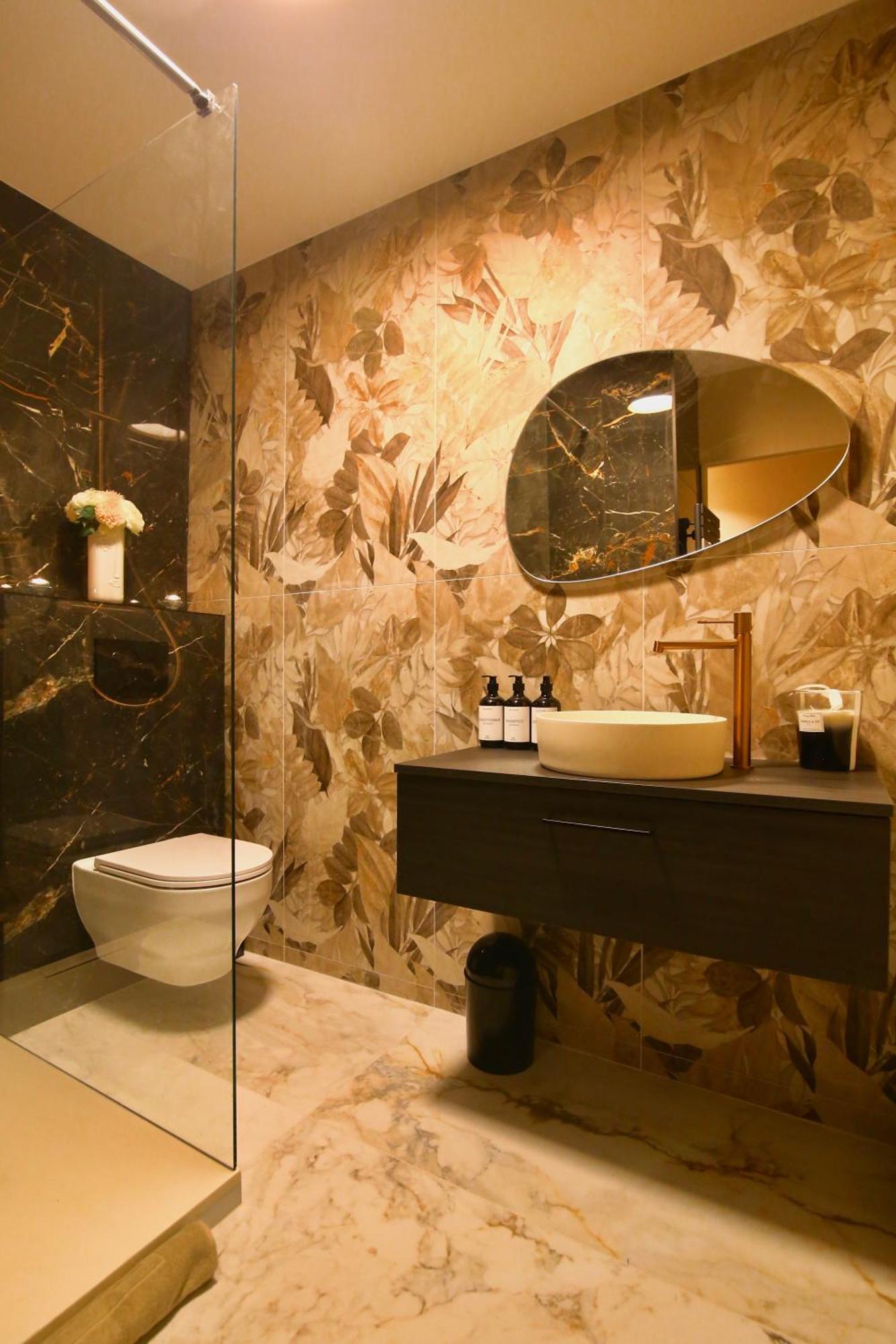 Flower Suite And Spa لا سين سور مير المظهر الخارجي الصورة